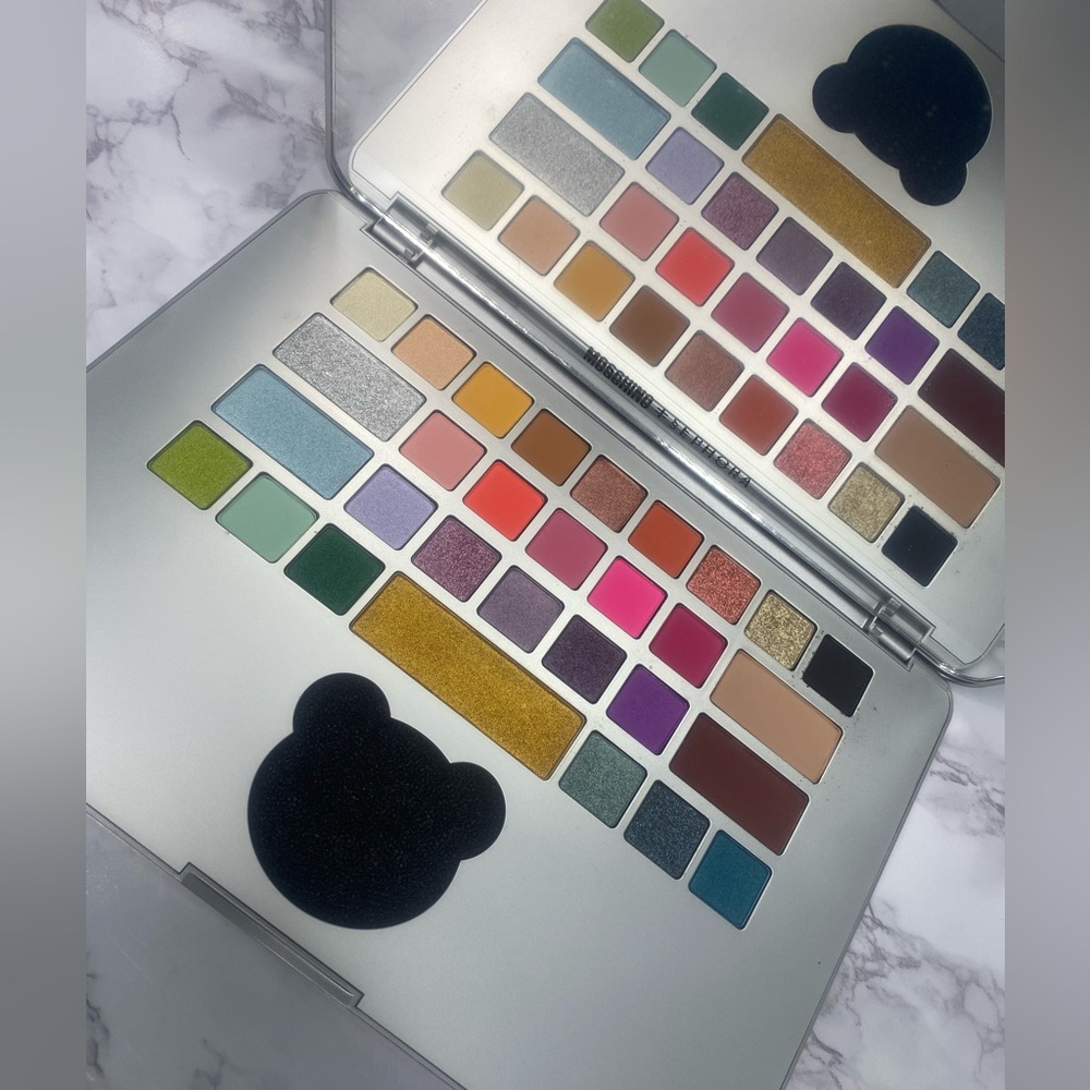 Moschino + Sephora Silver Laptop Eyeshadow Palette - Picture 2 of 12